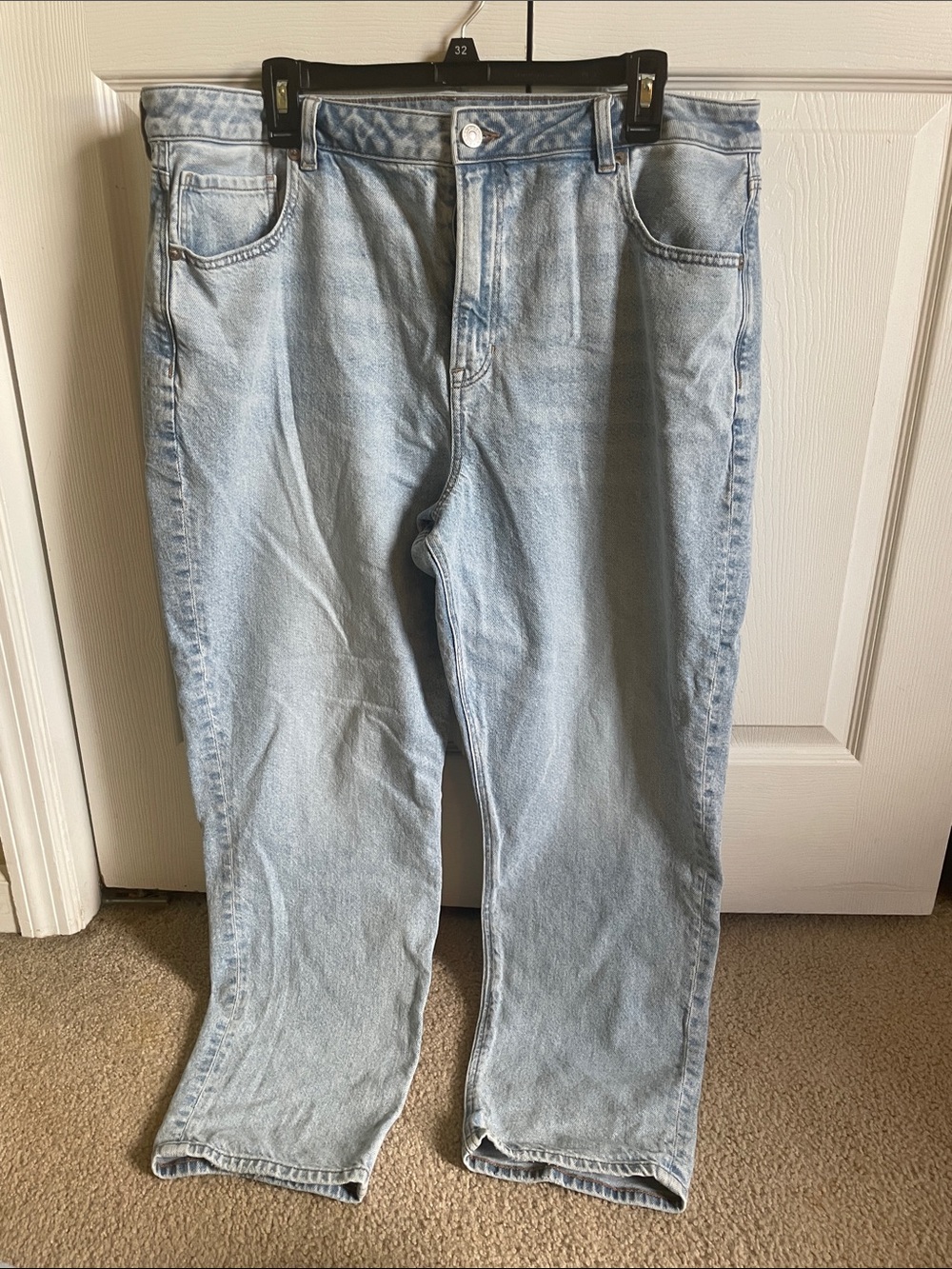 American Eagle Strigid Mom Jean 18 Short